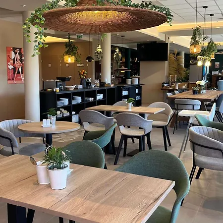 Aparthotel Adagio Access Porte De Camargue-2